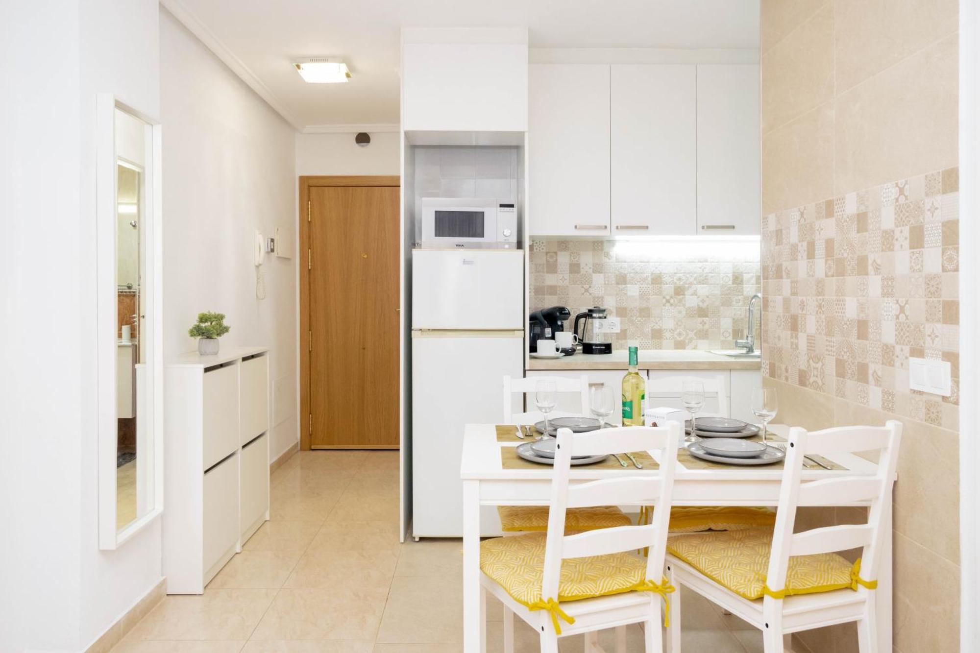 Apartamento Asta Apartment ตอร์เรเวียคา ภายนอก รูปภาพ